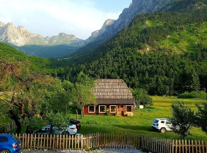 Bujtina 2